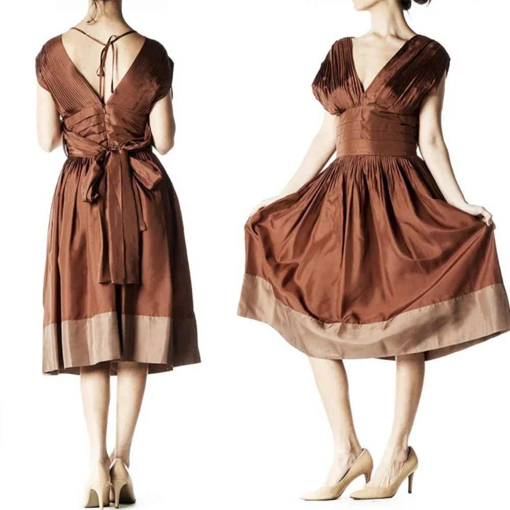 BCBGMaxAzria 100% Silk Color-block Pleated Fit & Flare Cocktail Dress - Picture 9 of 10